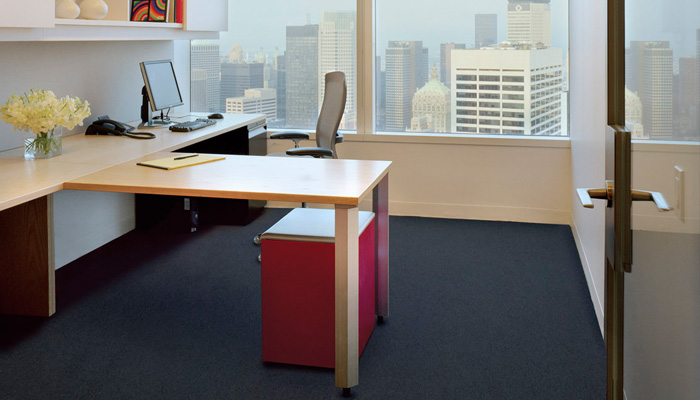 AutoStrada® office with Life® Task Chair and Calibre® Mobile Pedestals 
